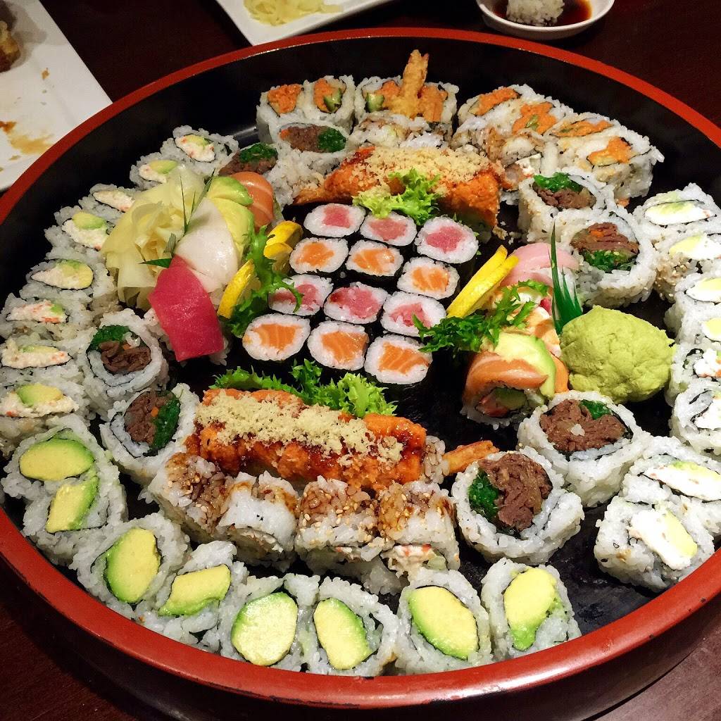 Rolls n Rice | restaurant | 1701 Rockville Pike # B1, Rockville, MD 20852, USA | 3017704030 OR +1 301-770-4030