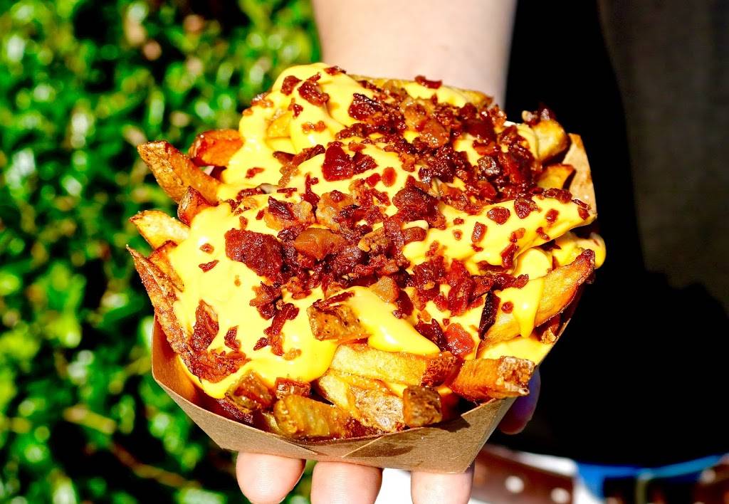 The Sear Shack | restaurant | 6518 Goodman Rd #108, Olive Branch, MS 38654, USA | 6624084932 OR +1 662-408-4932