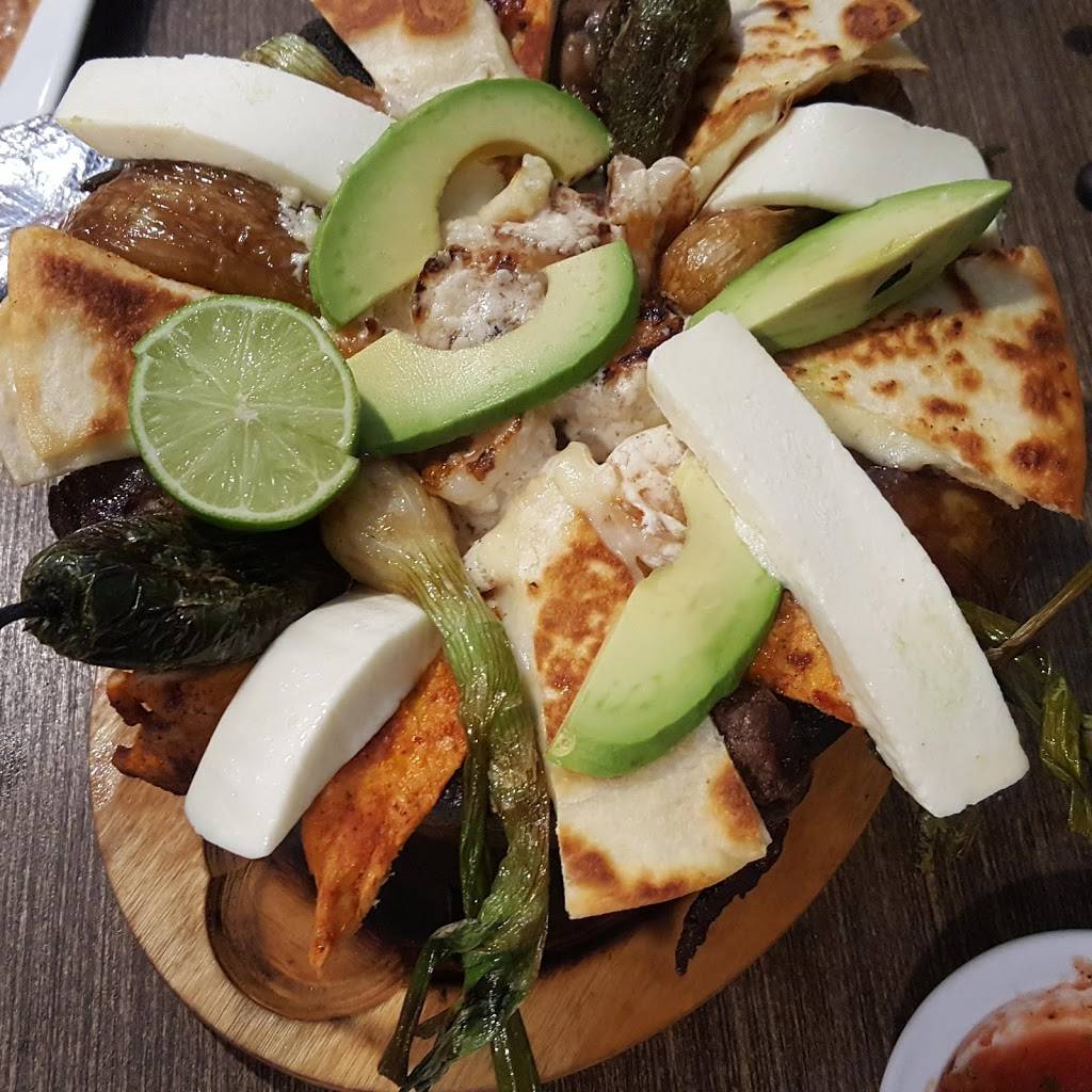 Agave Mexican Grill | restaurant | 1430 Ribaut Rd, Port Royal, SC 29935, USA | 8433790232 OR +1 843-379-0232