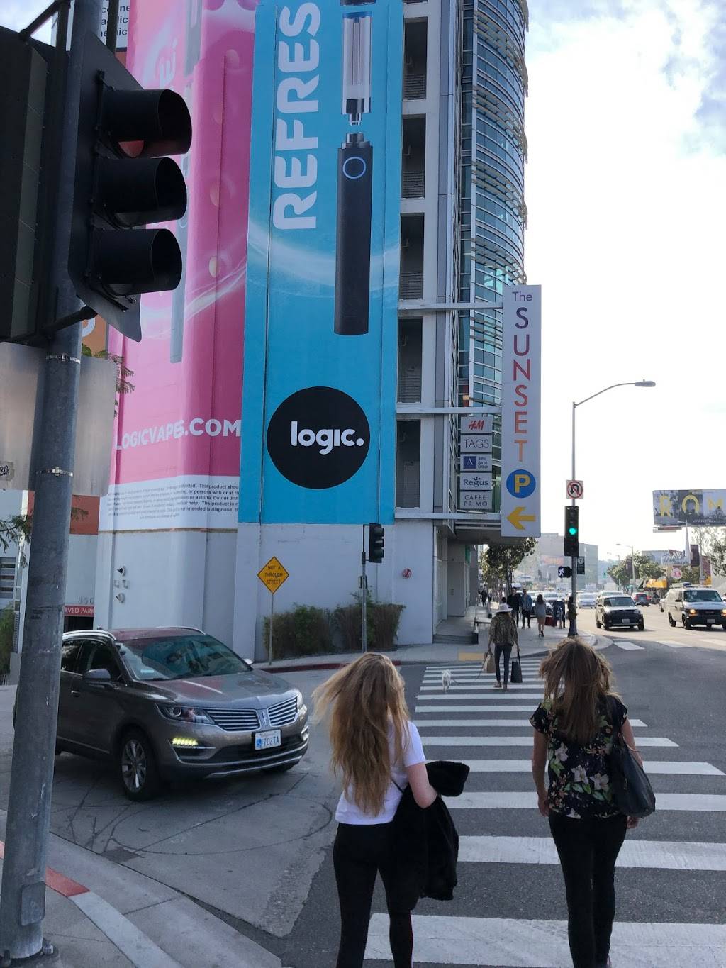 Hills Penthouse West Hollywood | cafe | 8560 Sunset Blvd, West Hollywood, CA 90069, USA | 3104057910 OR +1 310-405-7910