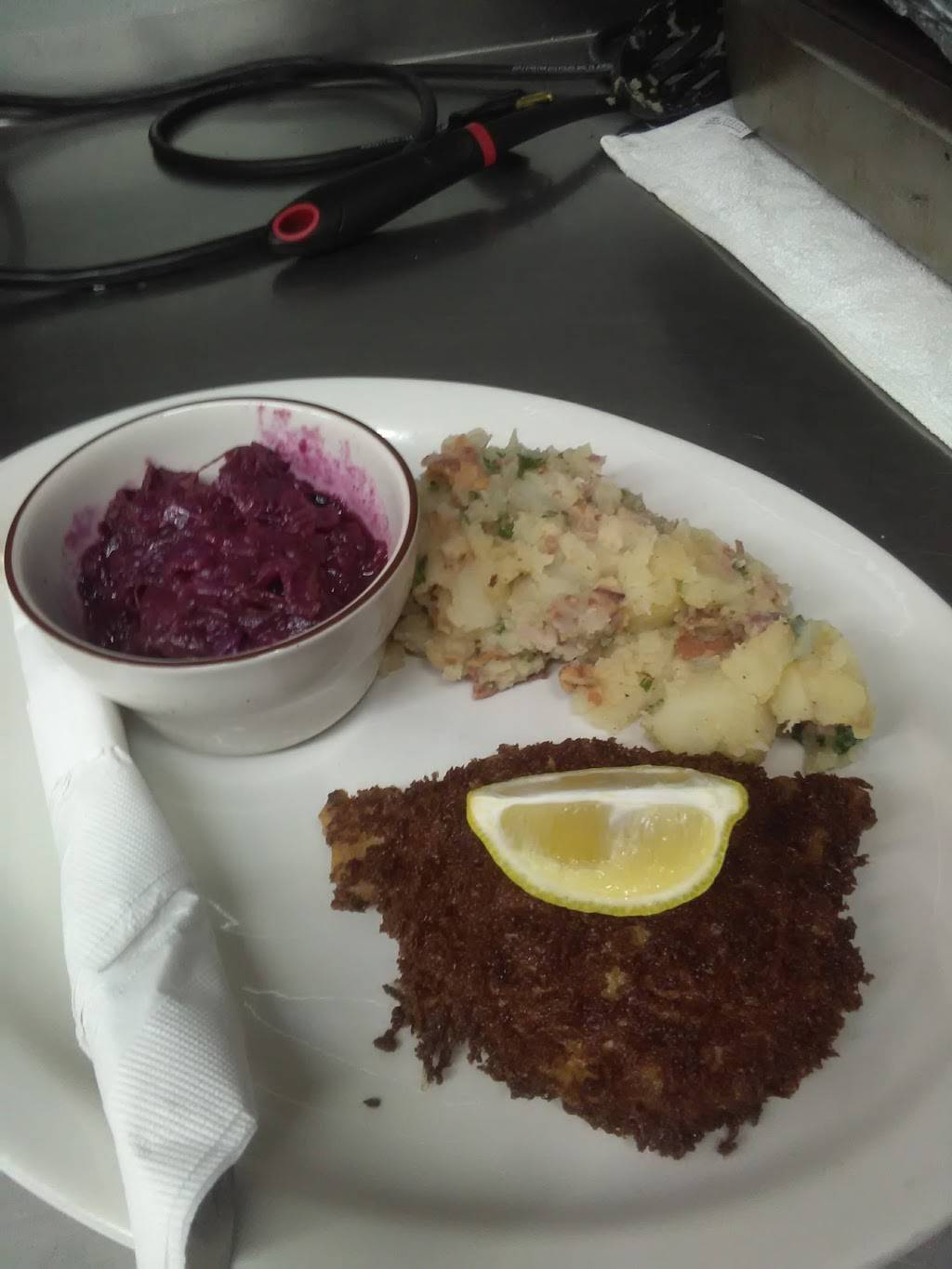 PKs Grill & Pub | restaurant | 155 Airport Dr, Raeford, NC 28376, USA | 9109046761 OR +1 910-904-6761