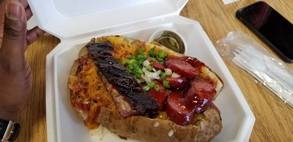 Dos Mundos Spud Shack | restaurant | 2515 Clay Ave, Waco, TX 76706, USA | 2542246522 OR +1 254-224-6522