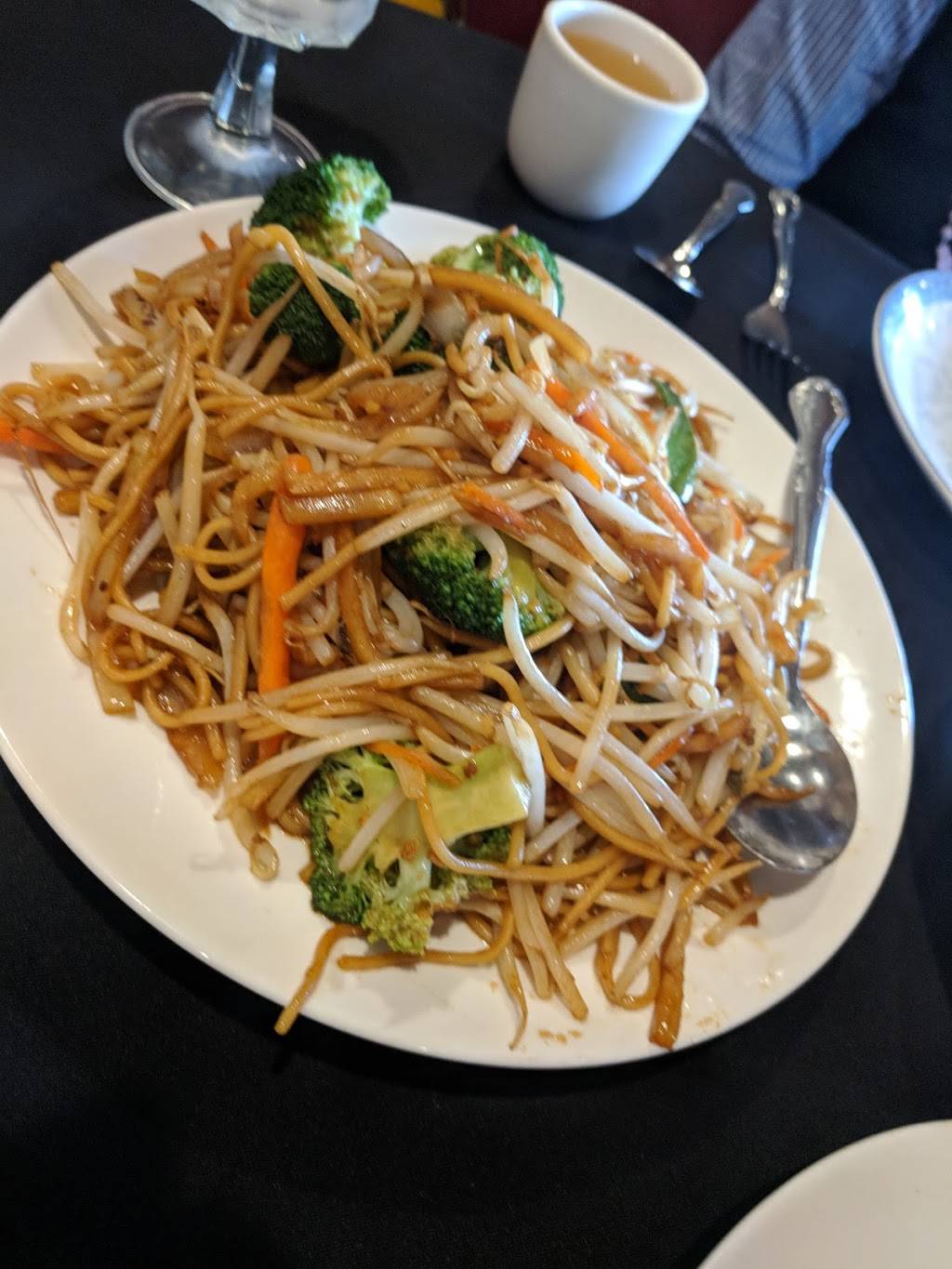 Lotus Garden Restaurant | restaurant | 111 E Hospitality Ln, San Bernardino, CA 92408, USA | 9093816171 OR +1 909-381-6171