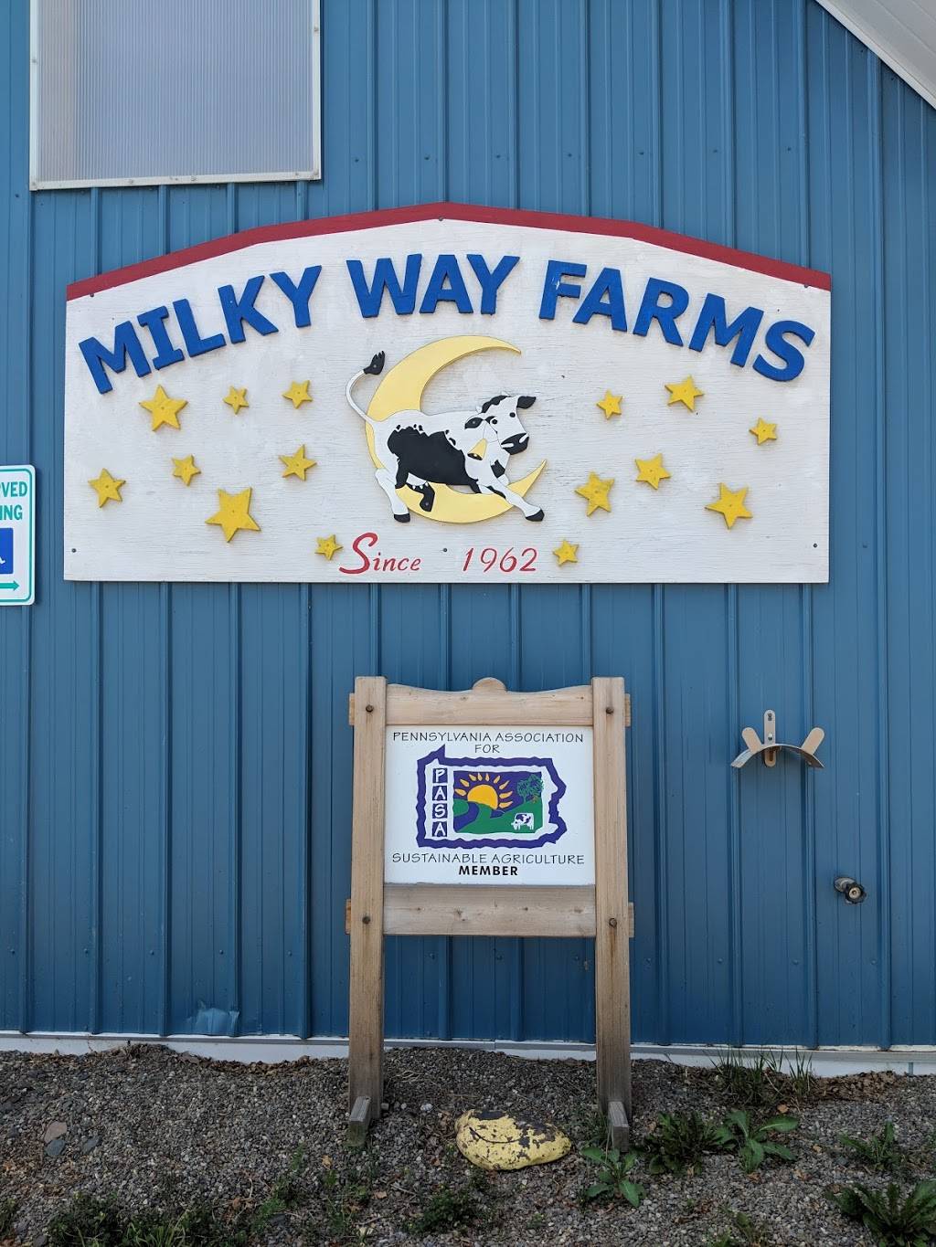 Milky Way Farms | restaurant | 16867 PA-14, Troy, PA 16947, USA | 5706735651 OR +1 570-673-5651