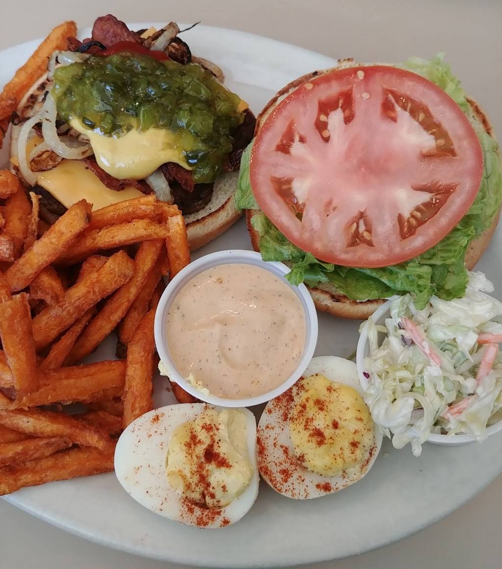 Miss Ingersoll Restaurant | restaurant | 107 Thames St S, Ingersoll, ON N5C 2J3, Canada | 5193032262 OR +1 519-303-2262