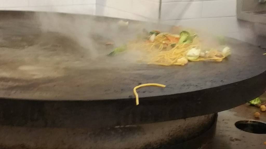 Great Khan of Westfield | restaurant | 681 Parkway Plaza, El Cajon, CA 92020, USA | 6195909085 OR +1 619-590-9085