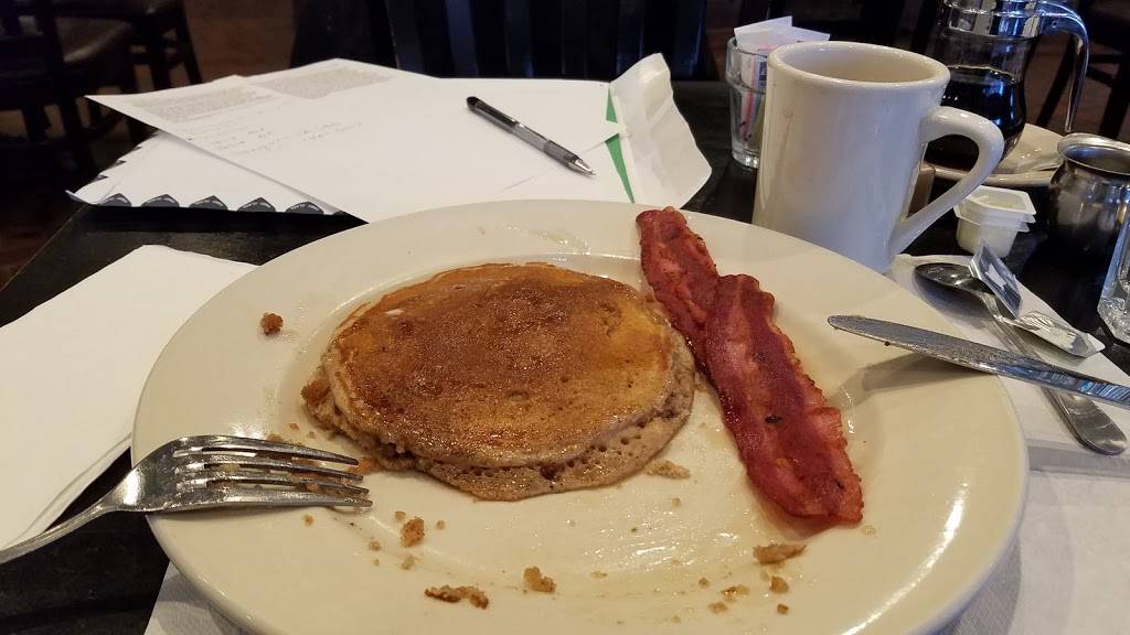 Alexs | restaurant | 1 Market St, Poughkeepsie, NY 12601, USA | 8454521125 OR +1 845-452-1125