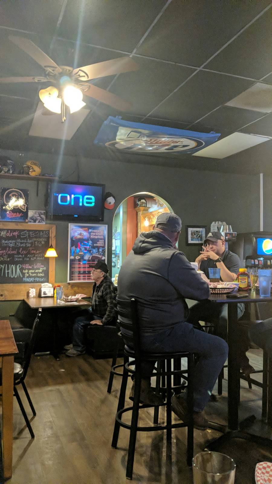 Bent Penny | restaurant | 3821 S Campbell Ave, Springfield, MO 65807, USA | 4178861553 OR +1 417-886-1553