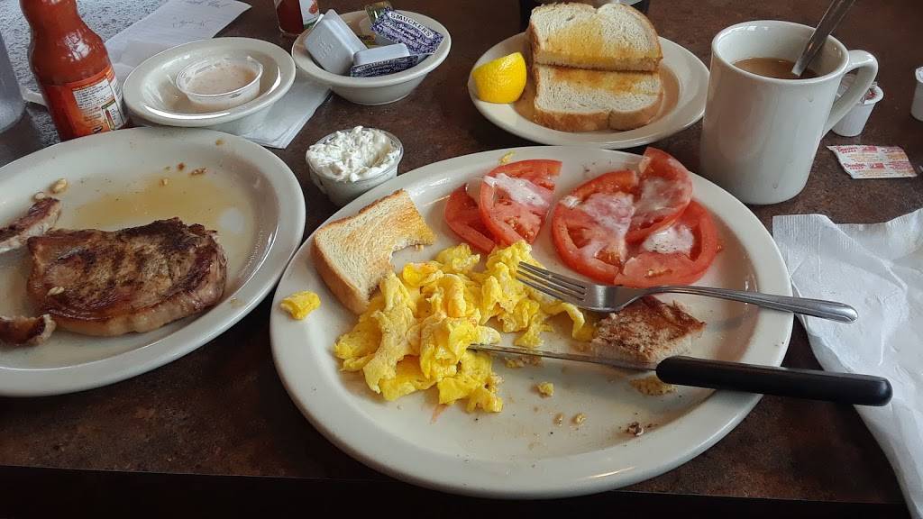 Gold Star Family Restaurant | restaurant | 650 S Rochester Rd, Rochester Hills, MI 48307, USA | 2486522478 OR +1 248-652-2478