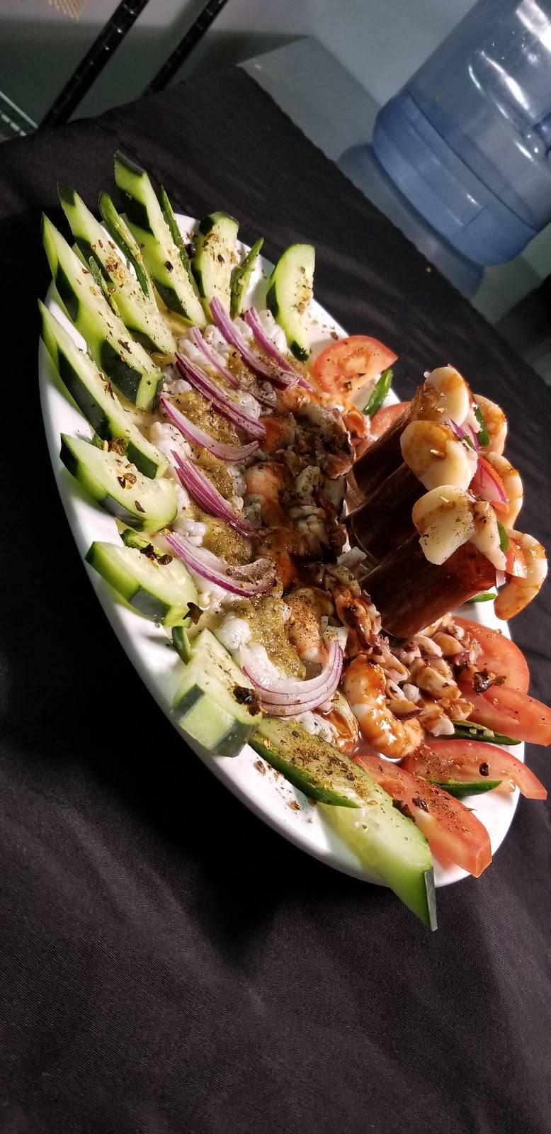 Ceviche Bar "LOS mareados", estilo nayarit | restaurant | 109 S State St B, San Jacinto, CA 92583, USA | 9513500461 OR +1 951-350-0461