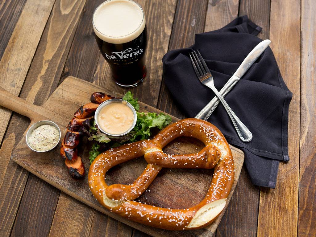 de Veres Irish Pub | restaurant | 1521 L St, Sacramento, CA 95814, USA | 9162319947 OR +1 916-231-9947