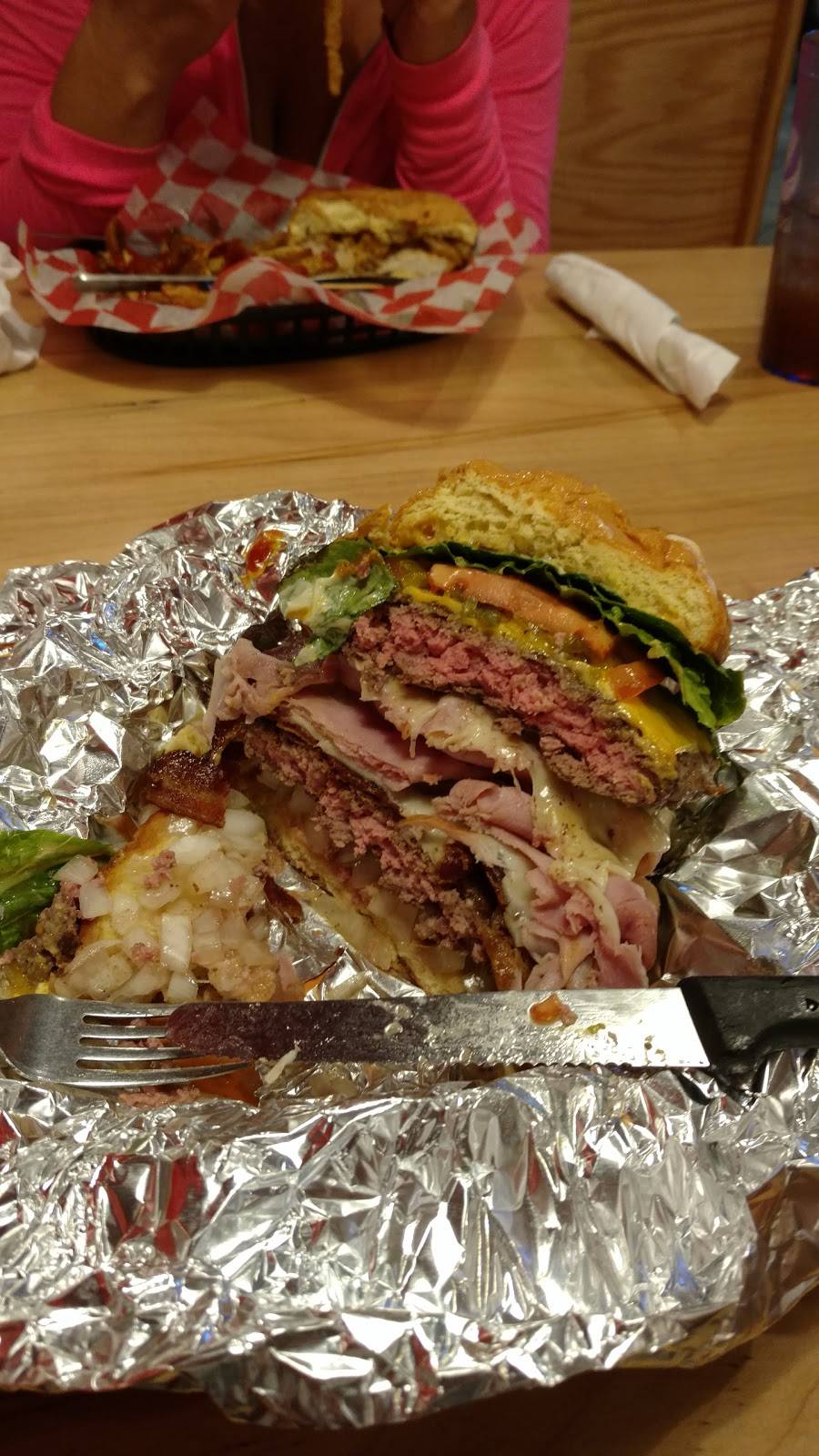 Minerva Classic 57 | restaurant | 317 E Lincolnway, Minerva, OH 44657, USA | 3308683684 OR +1 330-868-3684