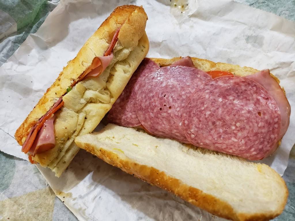 Subway Restaurants | restaurant | 1044 N Francisco Ave, Chicago, IL 60622, USA | 7732928214 OR +1 773-292-8214