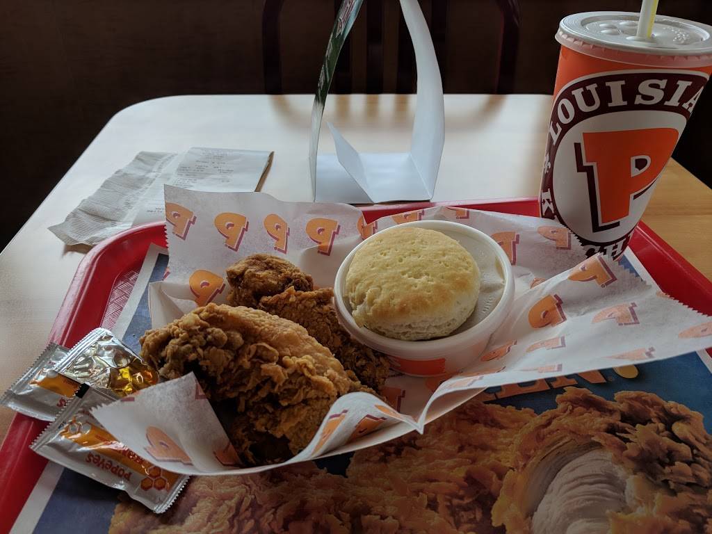 Popeyes Louisiana Kitchen | restaurant | 3201 Hartford Ave, Fairfield, CA 94534, USA | 7073999760 OR +1 707-399-9760