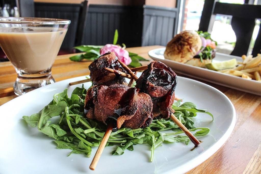 Palate | restaurant | 449 N Main St, Milford, MI 48381, USA | 2489770408 OR +1 248-977-0408