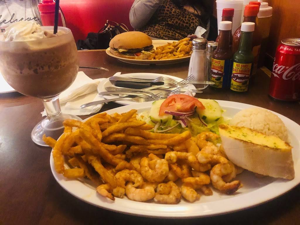 Favelas Restaurant | restaurant | 4215, 5004 S Archer Ave, Chicago, IL 60632, USA | 7734244126 OR +1 773-424-4126