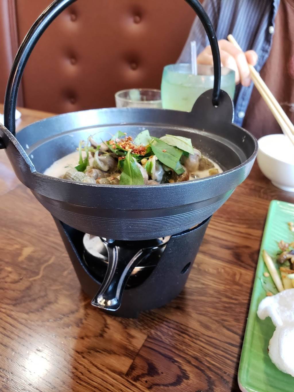 Vua Oc | restaurant | 10212 Westminster Ave #111, Garden Grove, CA 92843, USA | 7145915482 OR +1 714-591-5482