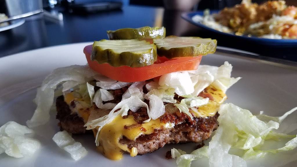 MudBums Sports Grill | restaurant | 231 Northgate Dr #400, McMinnville, TN 37110, USA | 9315072867 OR +1 931-507-2867