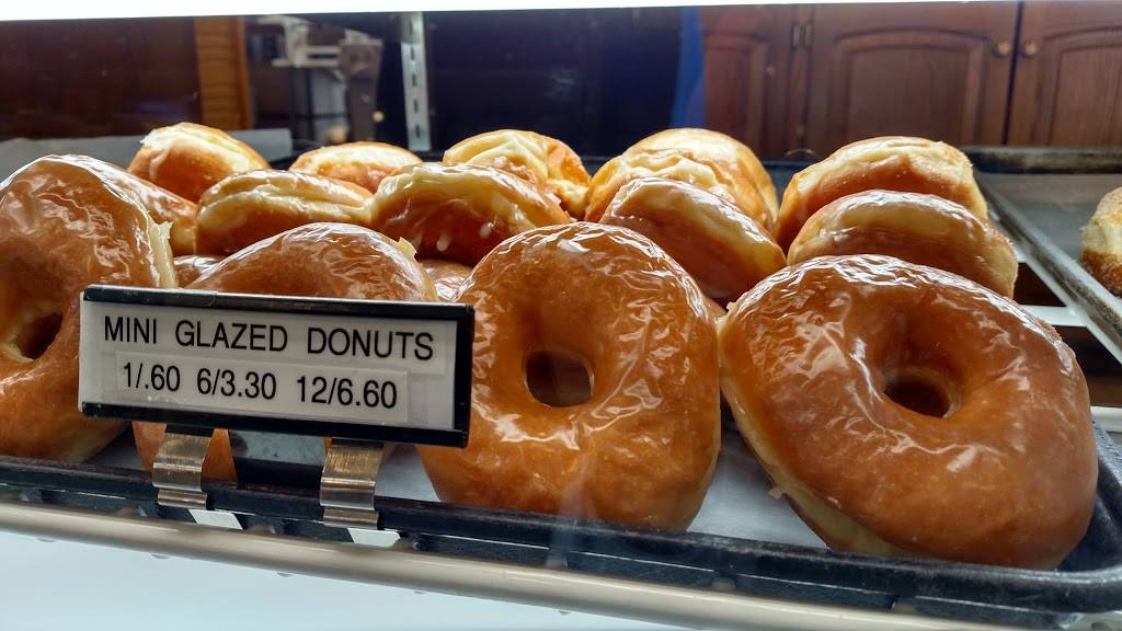 Amish Door Restaurant | restaurant | 1210 Winesburg St, Wilmot, OH 44689, USA | 3303595464 OR +1 330-359-5464