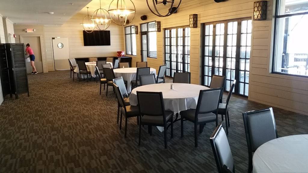 Skull Creek Dockside | restaurant | 2 Hudson Rd, Hilton Head Island, SC 29926, USA | 8437853625 OR +1 843-785-3625