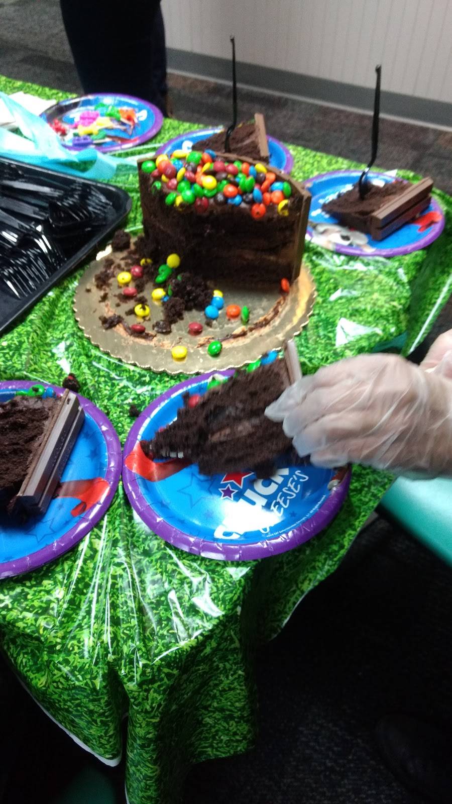 Chuck E. Cheeses | restaurant | 10949 Firestone Blvd, Norwalk, CA 90650, USA | 5628684184 OR +1 562-868-4184