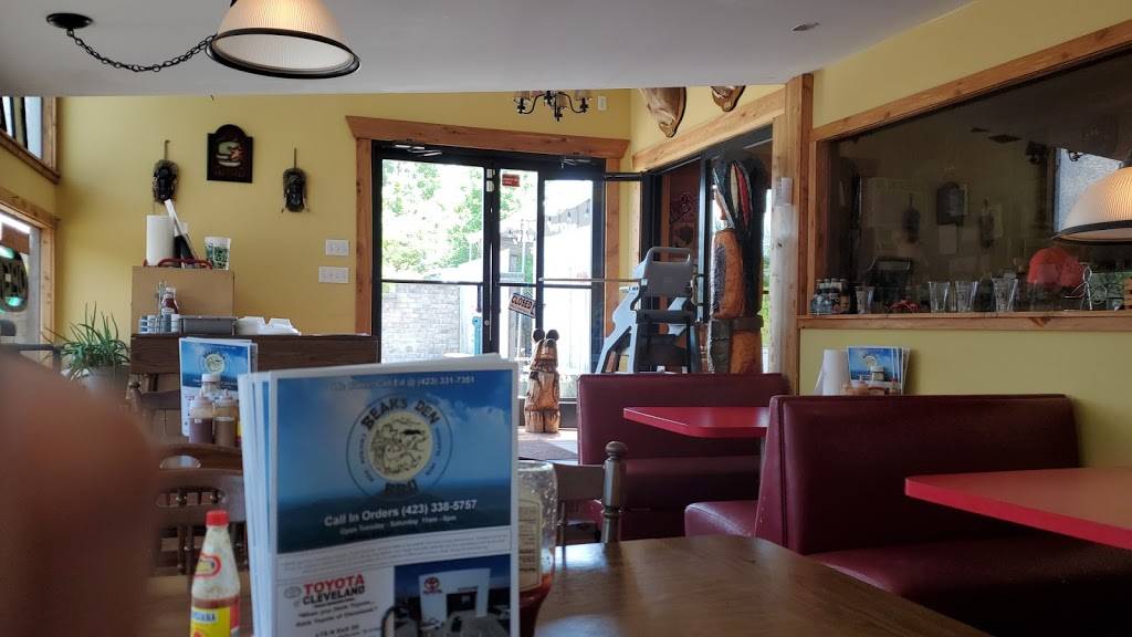 Bears Den BBQ | restaurant | 130 US-64, Ocoee, TN 37361, USA | 4233385757 OR +1 423-338-5757