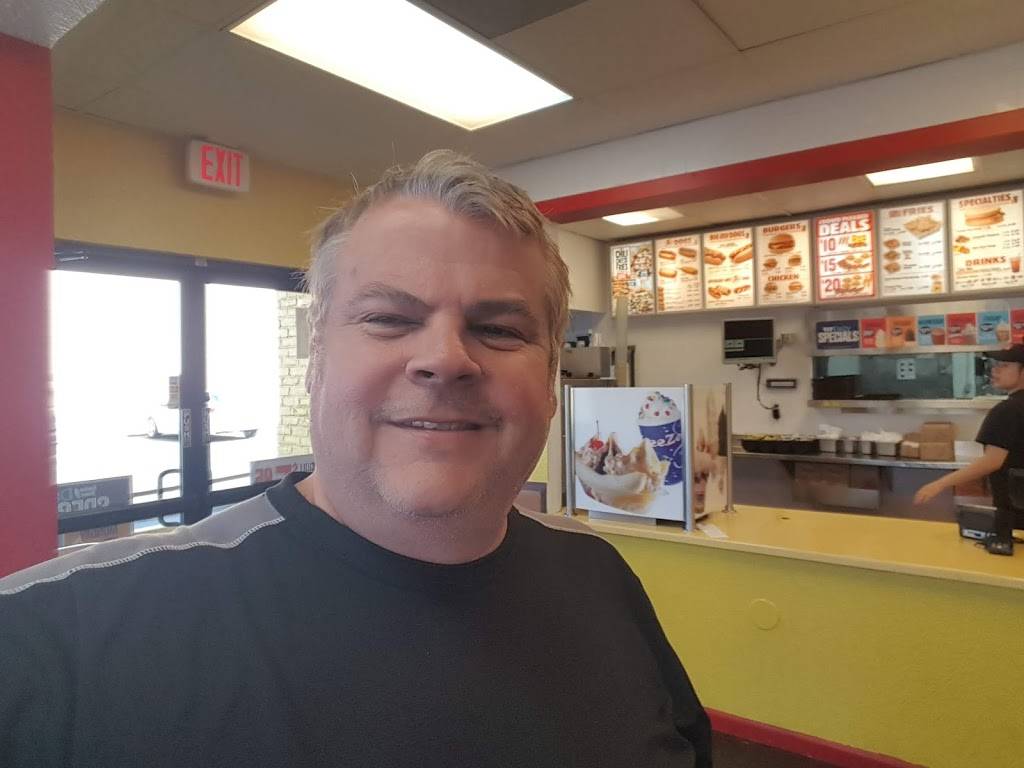 Wienerschnitzel | restaurant | 2464 Florin Rd, Sacramento, CA 95822, USA | 9164276625 OR +1 916-427-6625