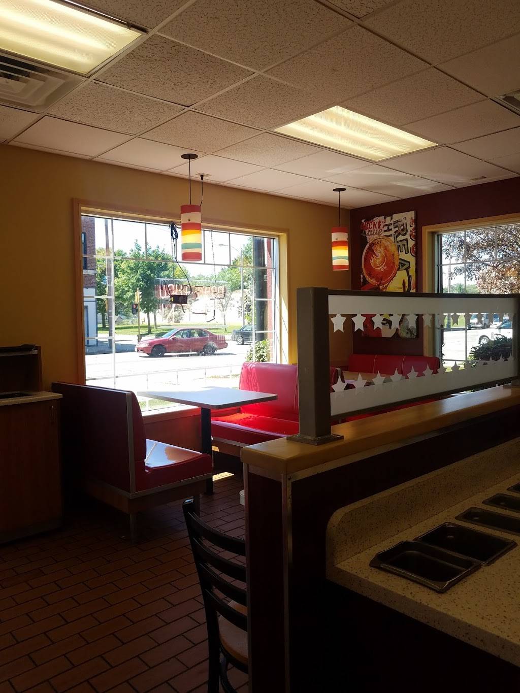 KFC | restaurant | 2470 N Doctor M.L.K. Jr Dr, Milwaukee, WI 53212, USA | 4145625061 OR +1 414-562-5061