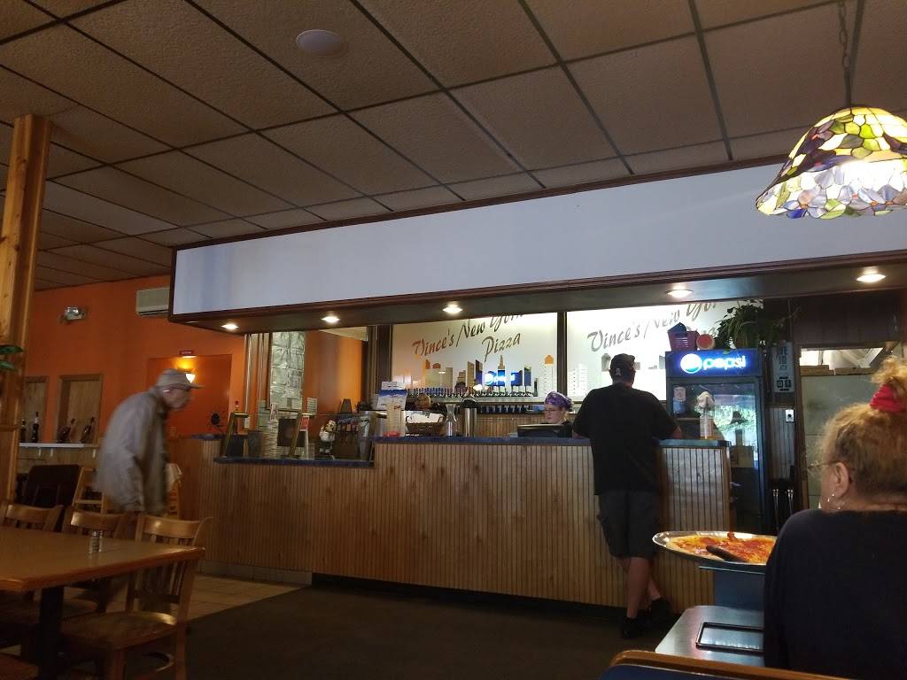 Vinces New York Pizza | restaurant | 17520 Virginia Ave, Hagerstown, MD 21740, USA | 3015824400 OR +1 301-582-4400
