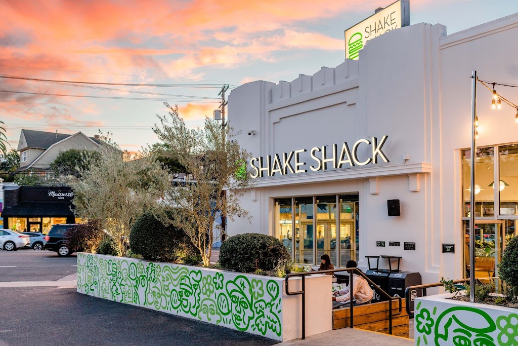 Shake Shack Silverlake | restaurant | 3903 Sunset Blvd, Los Angeles, CA 90029, USA | 3234848522 OR +1 323-484-8522