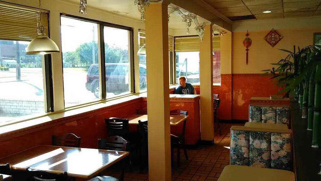 China Wok | restaurant | 3006 Broadview Rd, Cleveland, OH 44109, USA | 2163986363 OR +1 216-398-6363