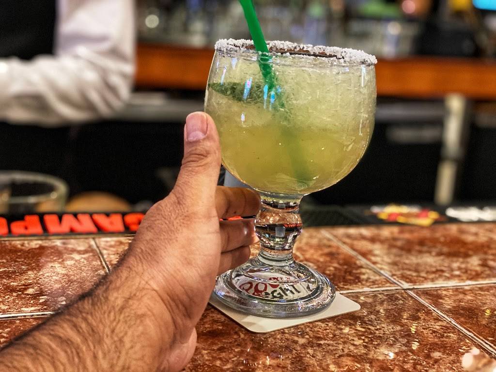 La Hacienda Mexican Restaurant | restaurant | 620 SE Everett Mall Way #200, Everett, WA 98208, USA | 4253550858 OR +1 425-355-0858