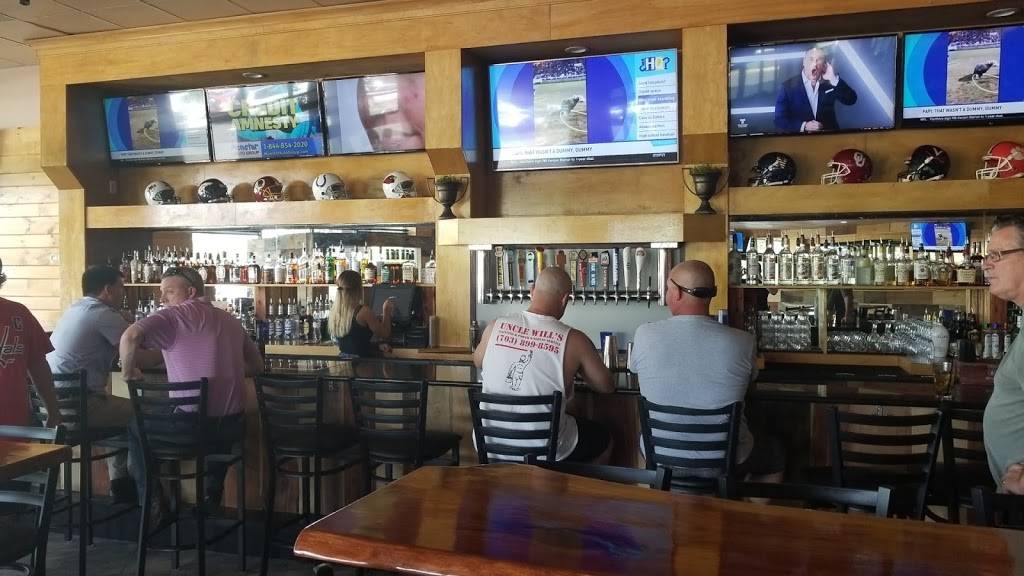 Velocity Wings Potomac Falls | restaurant | 20789 Great Falls Plaza, Sterling, VA 20165, USA | 7034448666 OR +1 703-444-8666