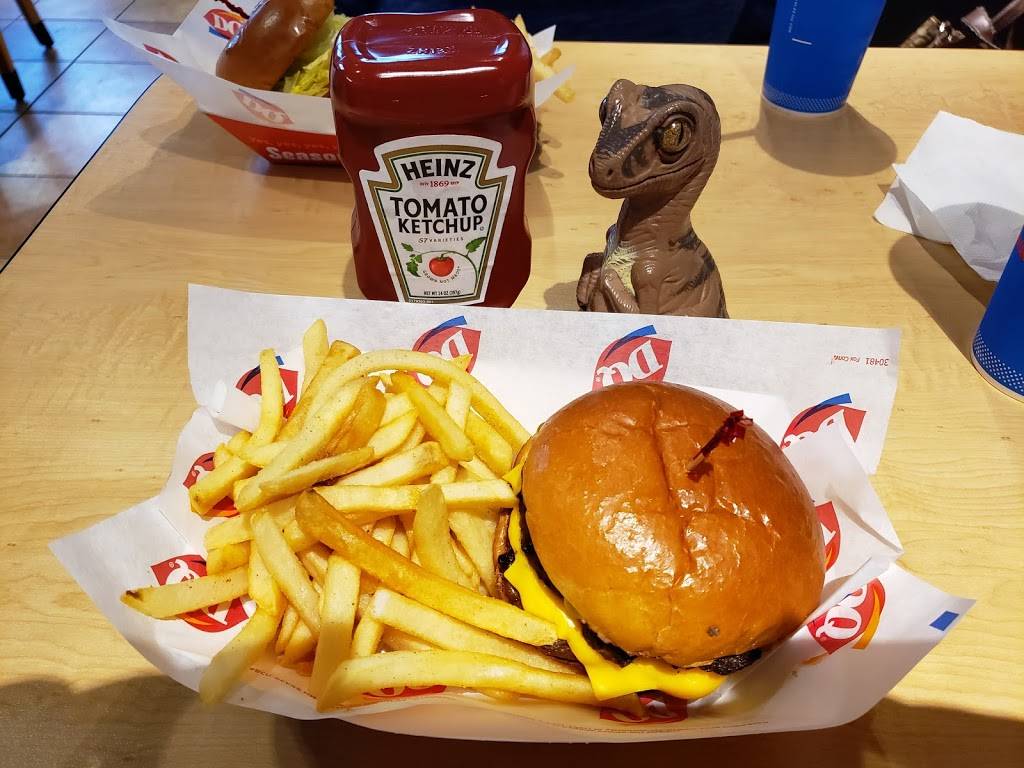 DQ Grill & Chill Restaurant | restaurant | 34600 Euclid Ave, Willoughby, OH 44094, USA | 4409466211 OR +1 440-946-6211