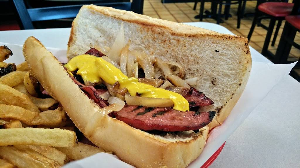 Maxs Dawg House | restaurant | 1438 S Milwaukee Ave, Libertyville, IL 60048, USA | 8473674515 OR +1 847-367-4515