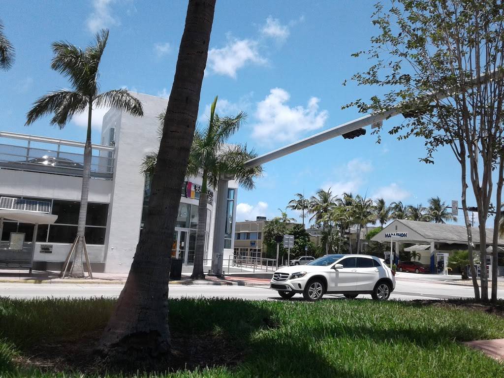 Marathon Gas Station | bakery | 945 5th St, Miami Beach, FL 33139, USA | 3055317934 OR +1 305-531-7934