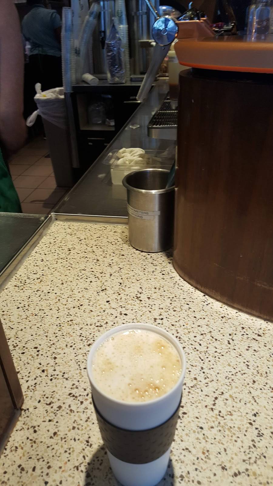 Starbucks | cafe | 7698 Dorchester Blvd #207, Hanover, MD 21076, USA | 4107994126 OR +1 410-799-4126