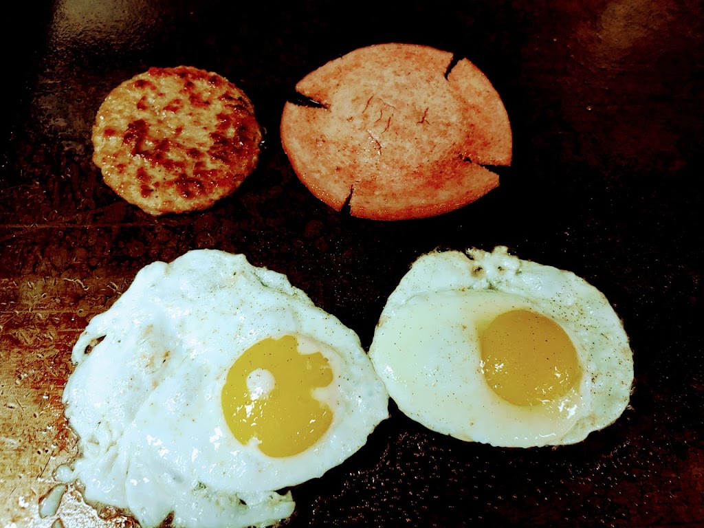 Boneheads Grille | restaurant | 1380 PA-100, Barto, PA 19504, USA | 6103556742 OR +1 610-355-6742