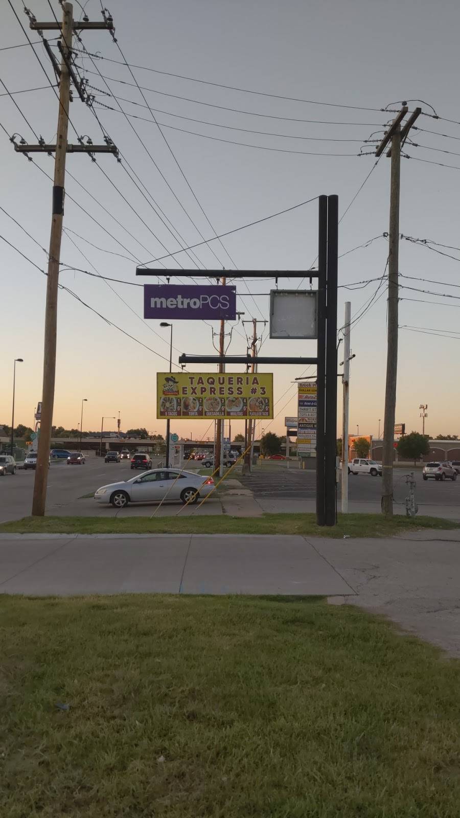 Taqueria express#3 | restaurant | 5239 S Peoria Ave, Tulsa, OK 74105, USA | 9189556240 OR +1 918-955-6240