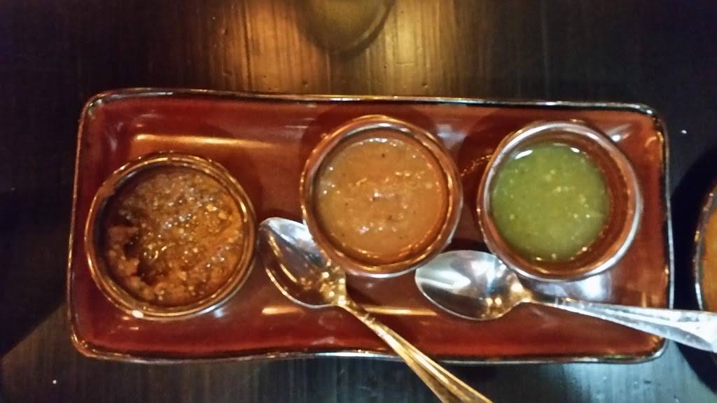 Club Hawthorne Oakbrook Terrace | restaurant | 17W648 22nd St, Oakbrook Terrace, IL 60181, USA | 6306278238 OR +1 630-627-8238