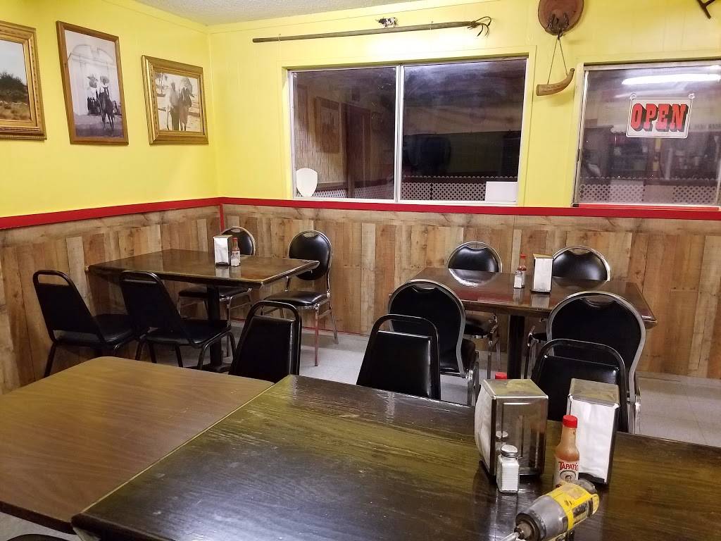 Charros Express Mexican Food | restaurant | 109 Main St, Pixley, CA 93256, USA | 5597573677 OR +1 559-757-3677