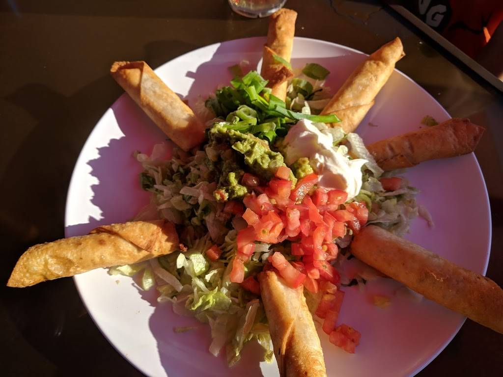 Puerto Vallarta Restaurant | restaurant | 802 W Yelm Ave, Yelm, WA 98597, USA | 3604587710 OR +1 360-458-7710