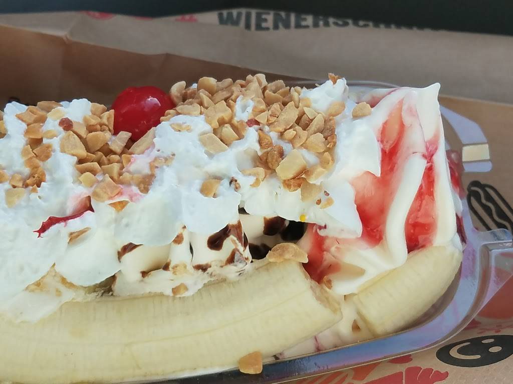 Wienerschnitzel | restaurant | 1120 E Imperial Hwy, La Habra, CA 90631, USA | 7148700307 OR +1 714-870-0307