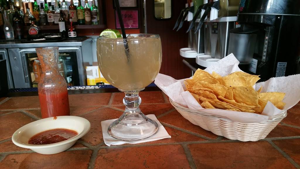 Los Tres Amigos Chelsea | restaurant | 350 N Main St Ste. 200, Chelsea, MI 48118, USA | 7345939166 OR +1 734-593-9166