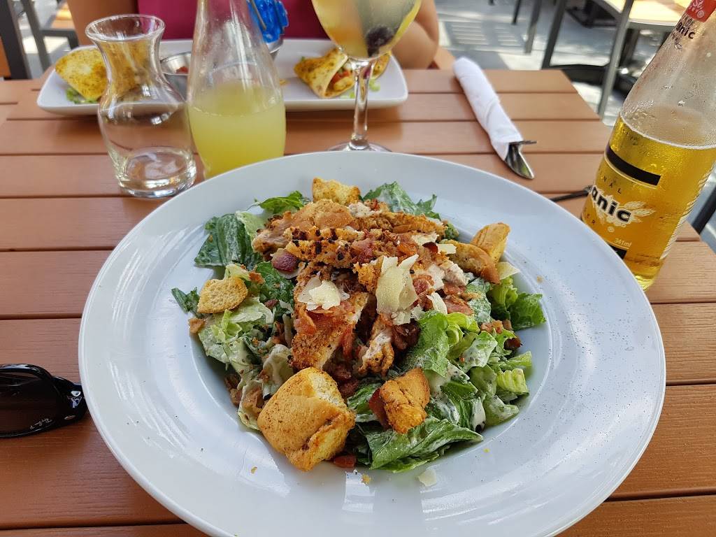 Jack Astors Bar & Grill | restaurant | 219 Rathburn Rd W, Mississauga, ON L5B 4C1, Canada | 9055664662 OR +1 905-566-4662