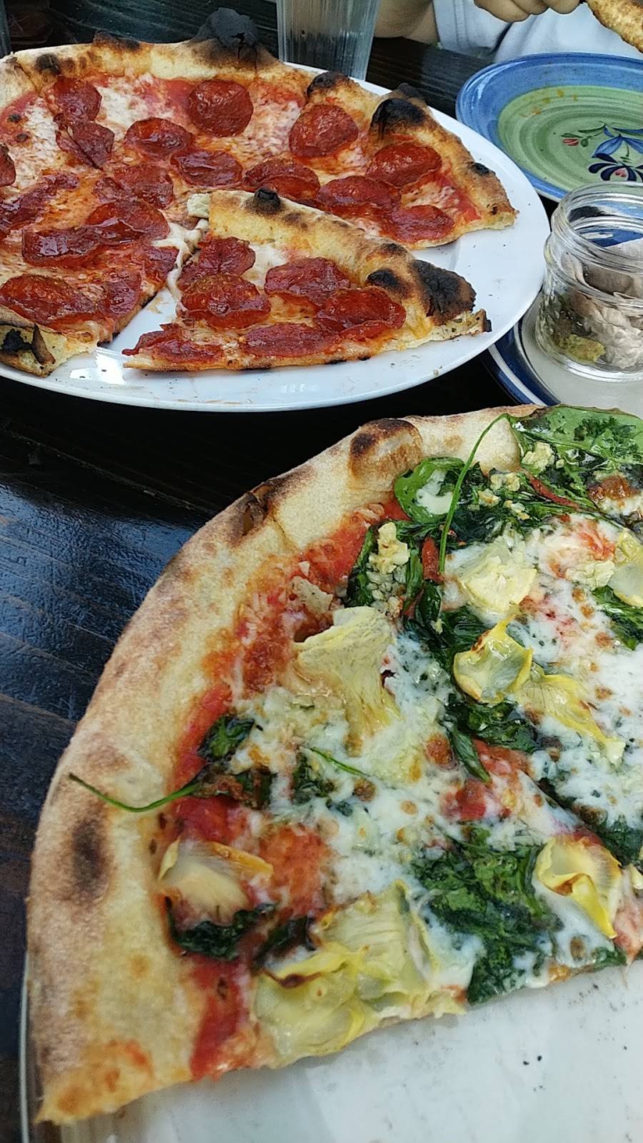 The Independent Pizzeria | restaurant | 4235 E Madison St, Seattle, WA 98112, USA | 2068606110 OR +1 206-860-6110