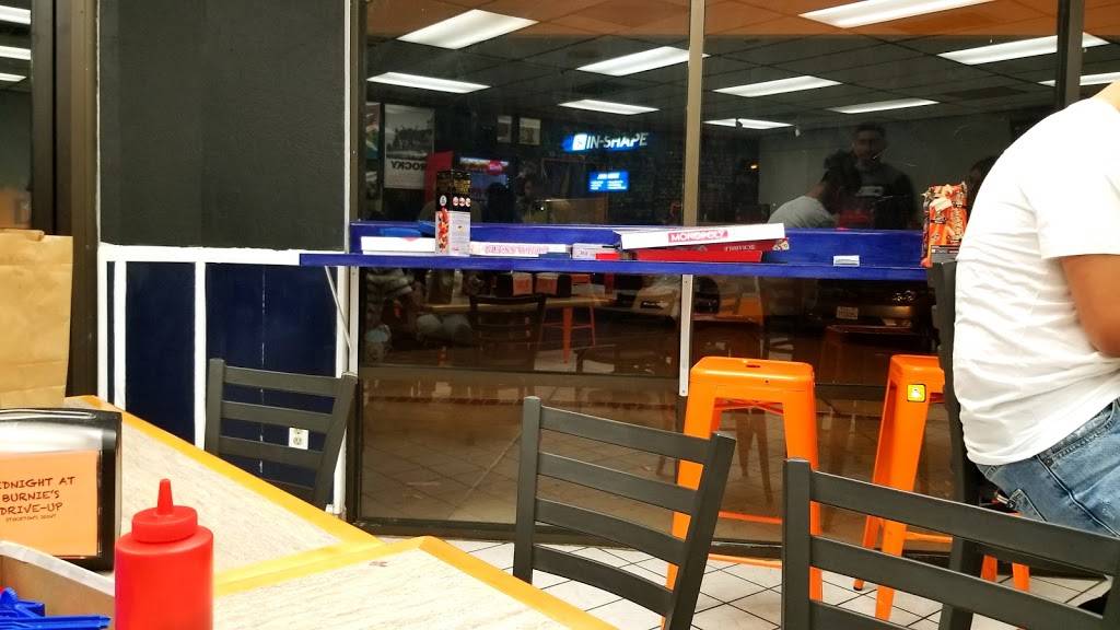 Midnight at Burnies Drive-Up | restaurant | 3221 W Hammer Ln, Stockton, CA 95209, USA | 2099520057 OR +1 209-952-0057