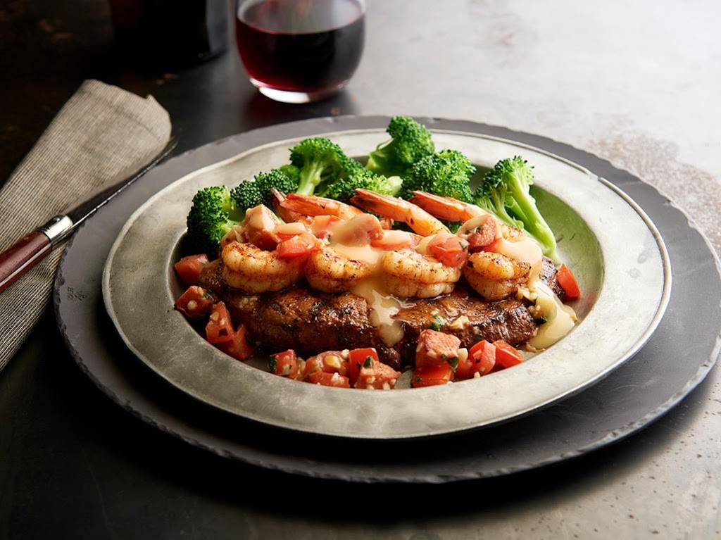 Saltgrass Steak House | restaurant | 19720 Southwest Fwy, Sugar Land, TX 77479, USA | 2812323502 OR +1 281-232-3502