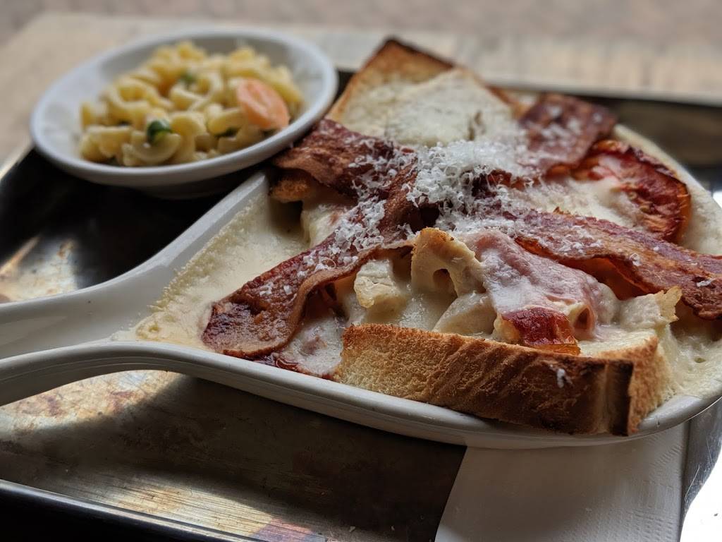 Star Hill Provisions at Maker’s Mark Distillery | restaurant | 3350 Burks Spring Rd, Loretto, KY 40037, USA | 2708657293 OR +1 270-865-7293