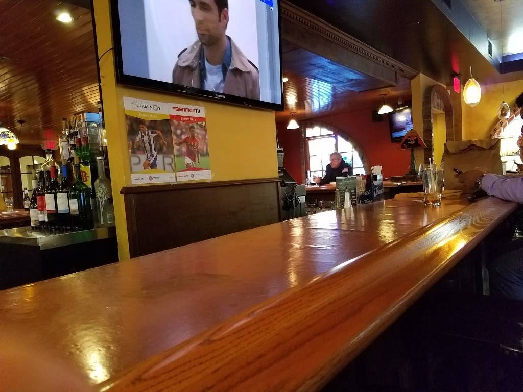 Casa Seabra | restaurant | 255 Jefferson St, Newark, NJ 07105, USA | 9734651966 OR +1 973-465-1966